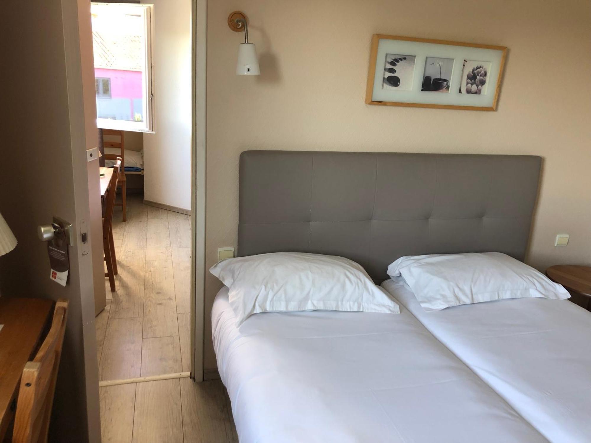 Contact Hotel Le Sud Montpellier Aeroport Parc Expo Arena 莫吉奥 外观 照片